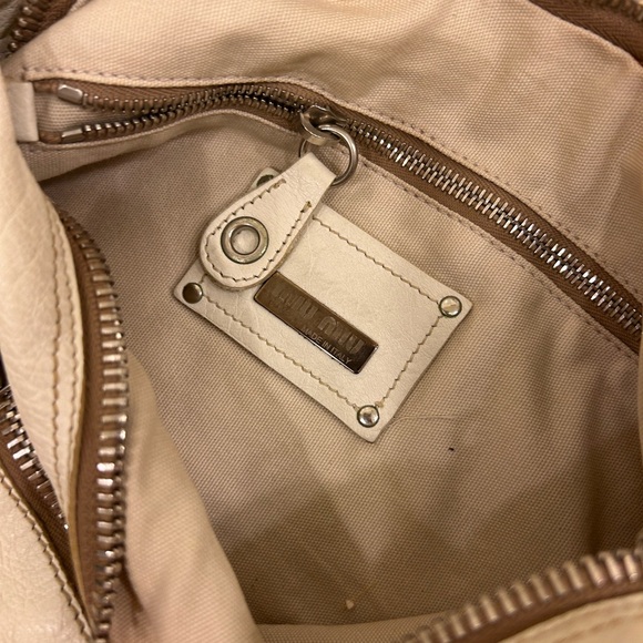 Vintage Miu Miu Cream leather embellishment flower motif baguette bag purse - Picture 8 of 16